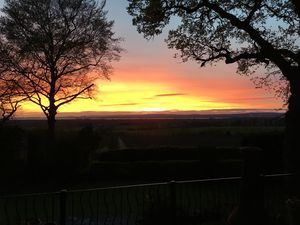 VENDORS SUNSET- click for photo gallery